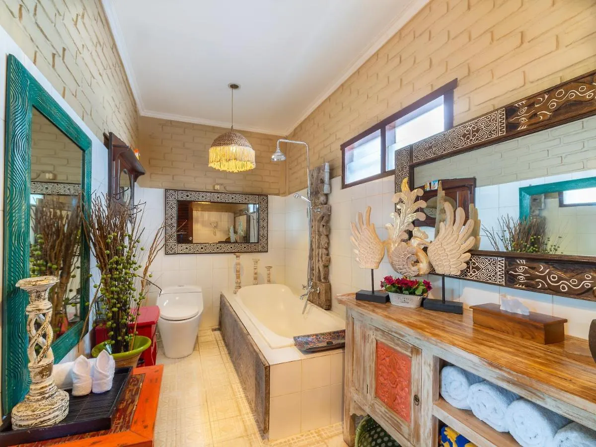 Enjoying Life Villa Near Bintang Supermarket Seminyak